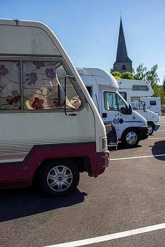 Aire de camping car givet