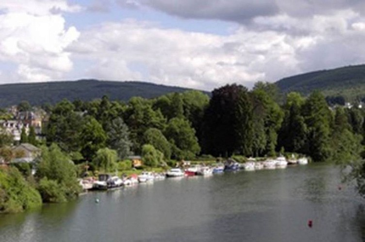 Halte fluviale Revin