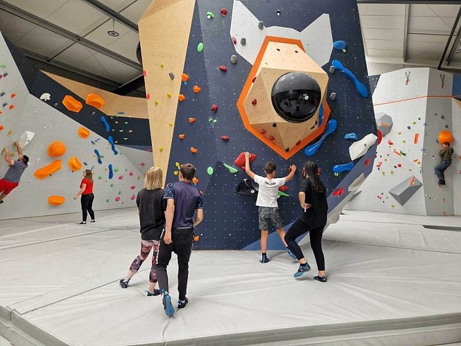 Salle d'escalade : Bloc session Ardennes