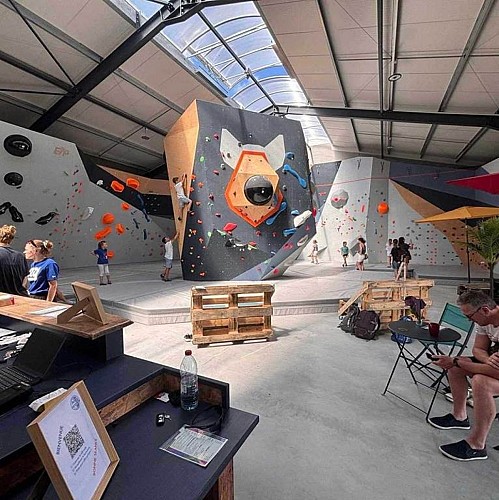 Salle d'escalade : Bloc session Ardennes
