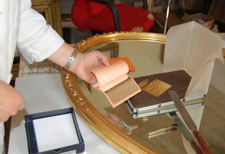 Atelier de dorure sur bois
