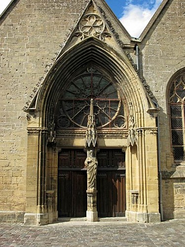 Eglise Saint-Onésime de Donchery