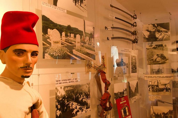 Musée des Spahis - statue et collection