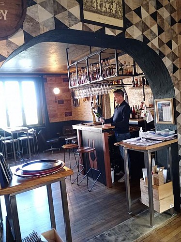 Salle de bar des Cols de Bagot