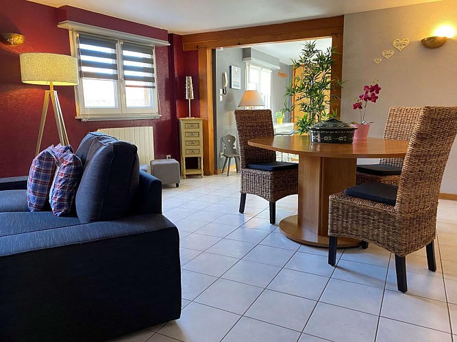 le séjour ouvert sur la cuisine