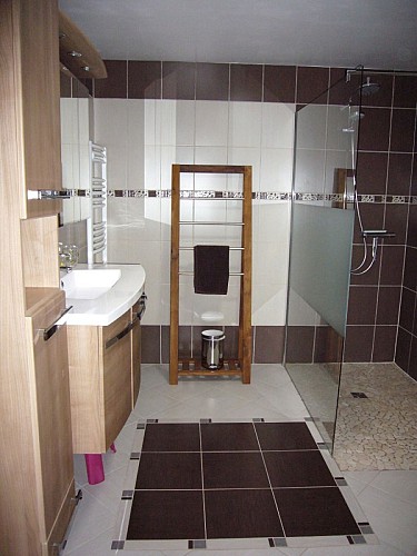 Meublé Côté Terroir - Suzanne BUTTERLIN