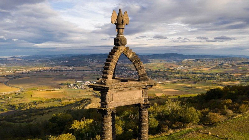 Le plateau de gergovie, plantes sauvages et leurs usages