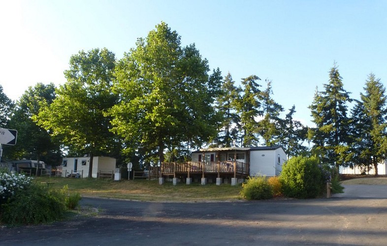 Camping le Chillou d'Ozon