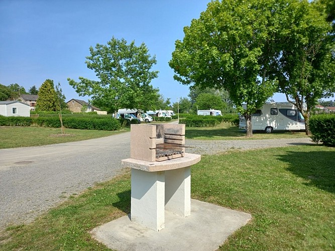 Camping de la Planche des Dames Le Dorat