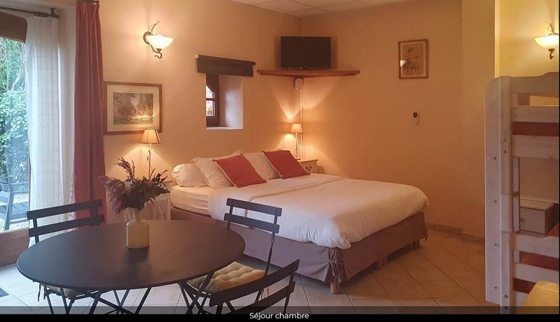 Domaine de la Chapelle en Corrèze - Studio Bellevue 