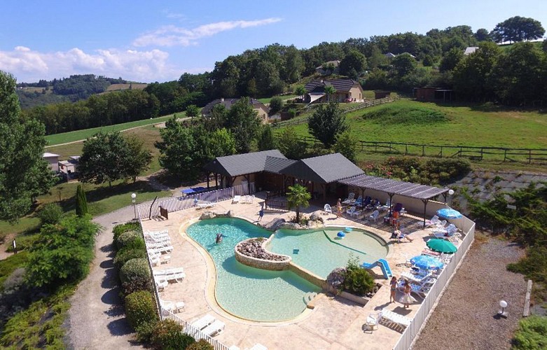 gite_domaine_le_chapelle_correze_piscine_tourisme_vincent_bouvier
