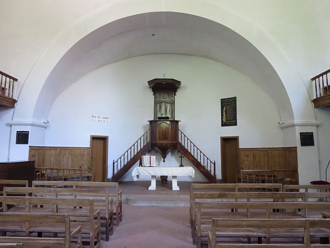 Temple protestant de Barry d'Islemade