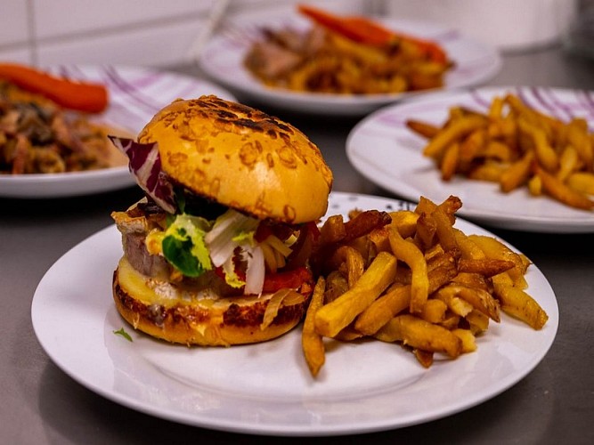 BARRIQUE_A_MOUSSE_DOMFRONT_burger