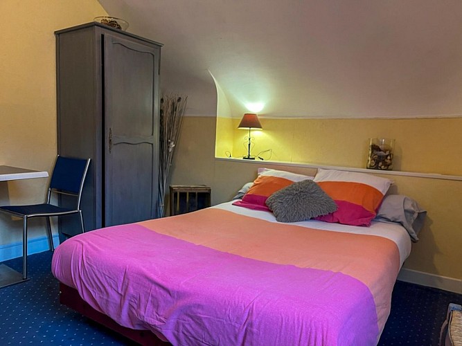 Hotel-Courseulles-sur-mer-calvados-restaurant-ptit-mousse-chambre-triple-00001