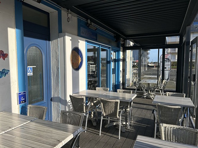 auptitmousse-terrasse-courseulles