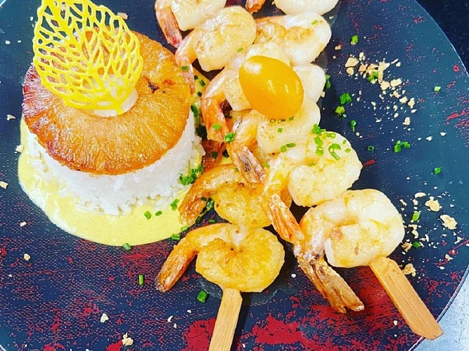 Brochettes-crevettes-ananas-3