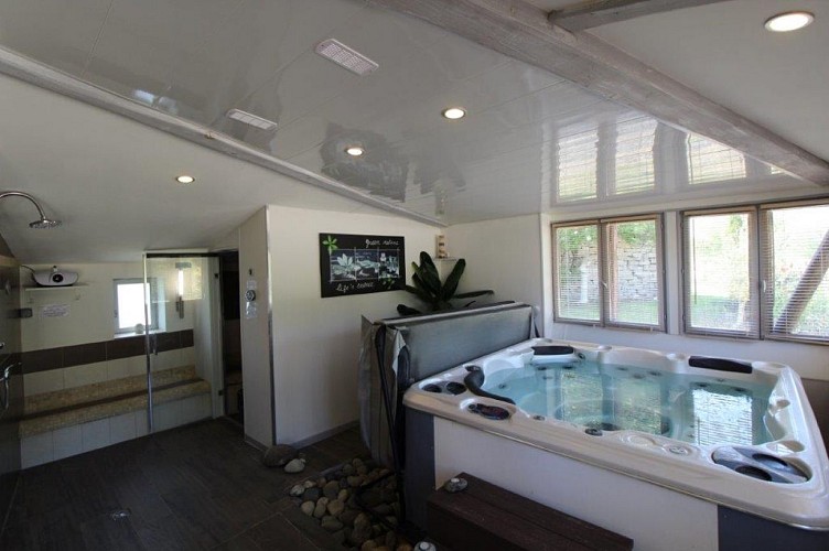 Mas de Saillac - La cabaña encaramada - Jurásico