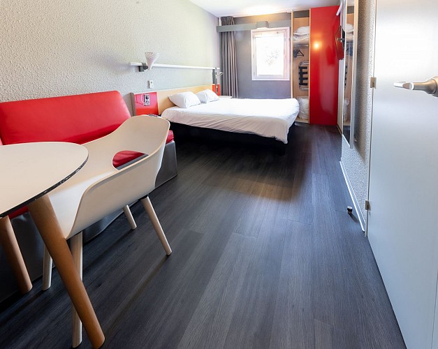 Chambre PMR - Hôtel Ibis Vesoul