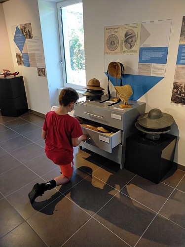 Septfonds, bastide de pierre et de paille