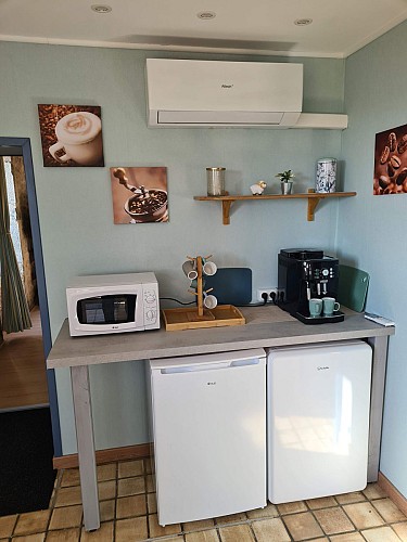 Gîte charolais MONT-ET-MARRE -Cuisine2