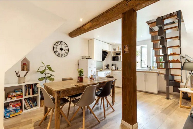 Salle à manger et cuisine