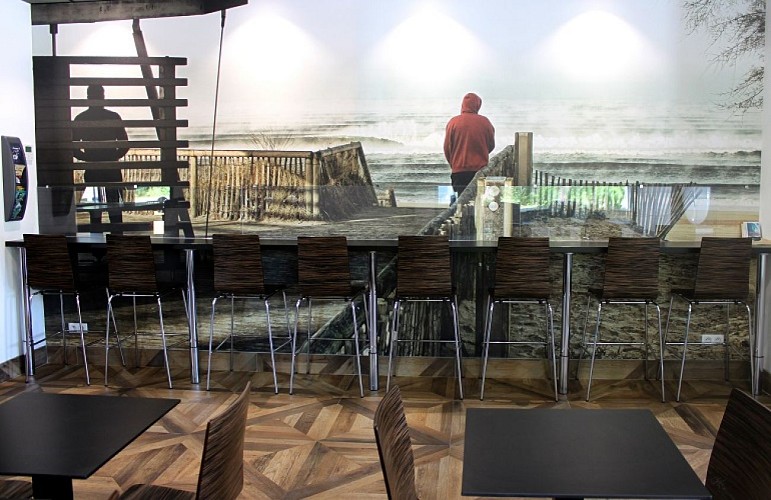 JacksBurger-Hossegor-Indoor-13