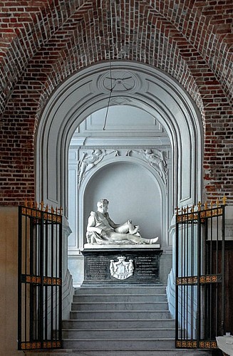 EGLISE SAINT-THOMAS DE CANTORBERY