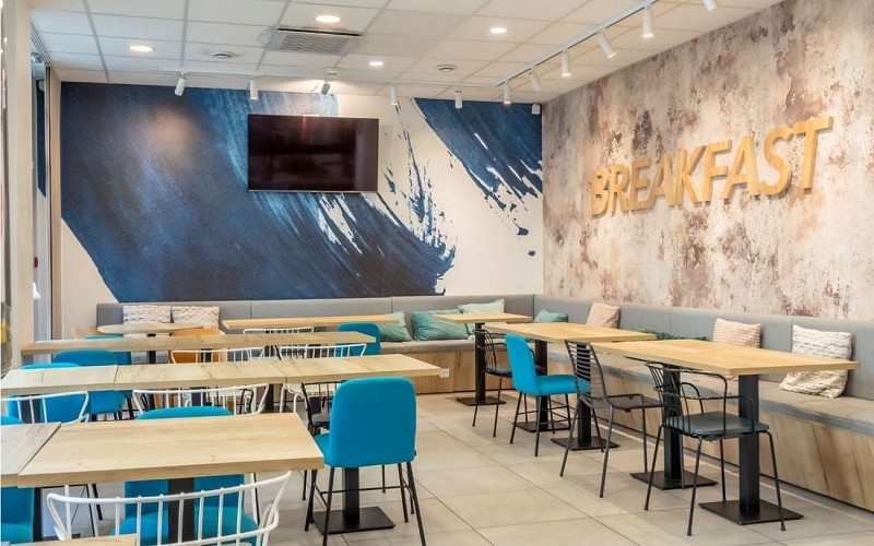 Salle petit déjeuner 1