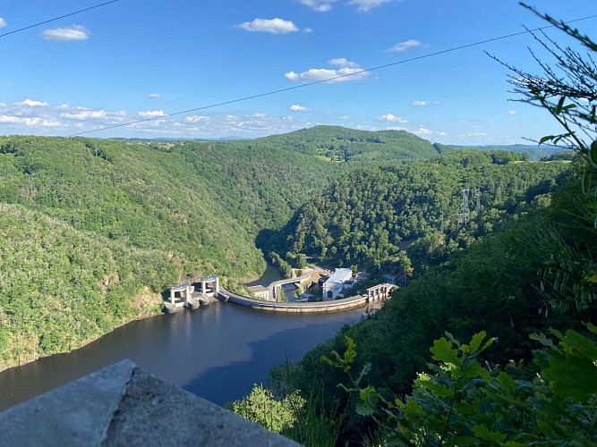 Marèges dam (viewpoint)