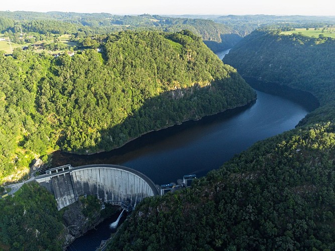 Marèges dam (viewpoint)