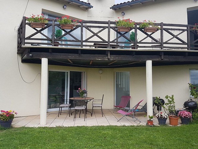 Hide Away & Sunflower