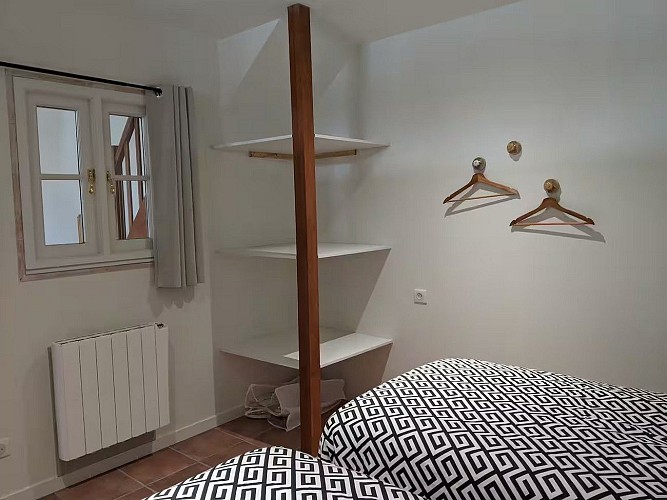 clesse-gite-belle-planche-chambre1