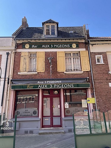 Bar les trois pigeons