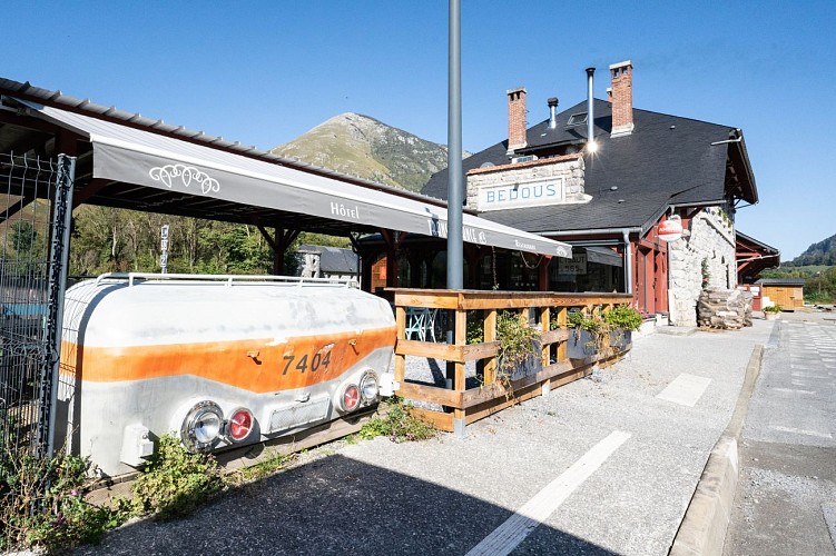 Terrasse Auberge Spa Transhumance &amp; Cie 