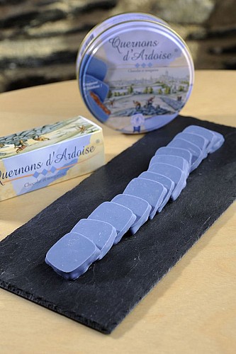 La Maison du Quernon et la Tour Saint-Aubin