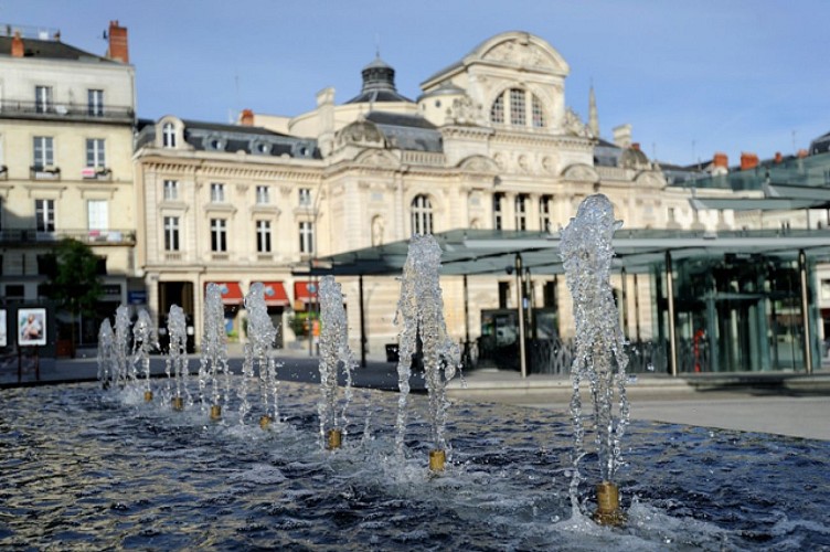 La Place du Ralliement – Giffard et le Crémet d’Anjou