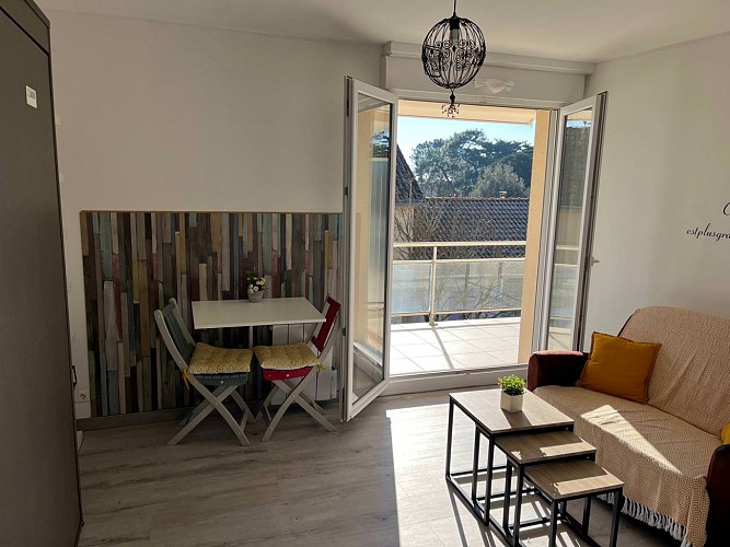 JOLI STUDIO 2 PERSONNES VUE SUR MER