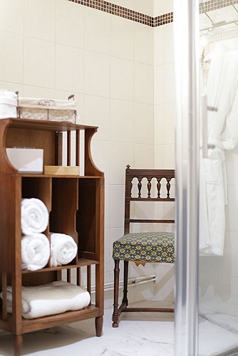 Salle d'eau - Les écrivains