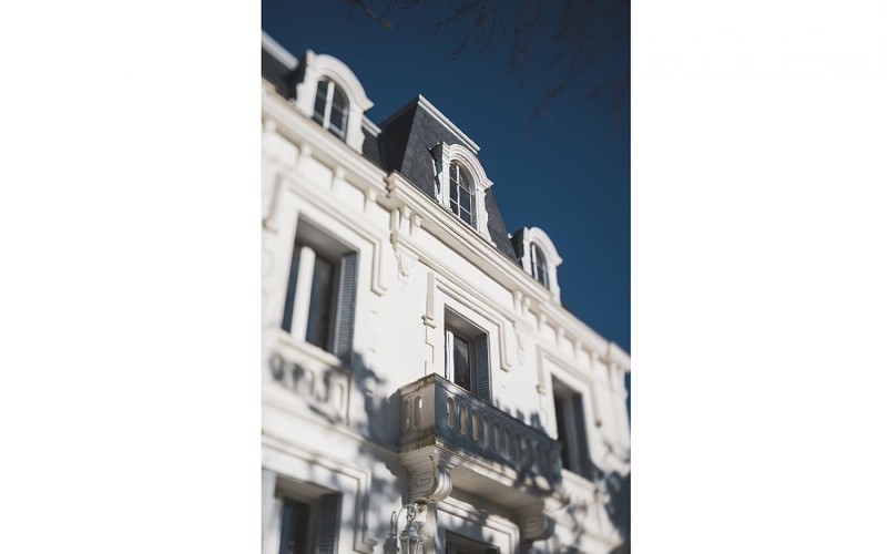 montagnettes_hotel_parcvictoria_saint-jean-de-luz_chambre_01_cande_2025_0061_TS_1440x900