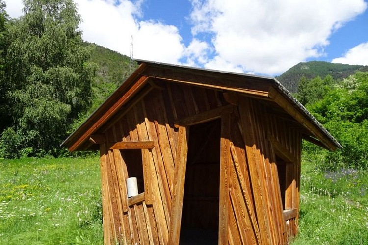 Cabane éco-construite