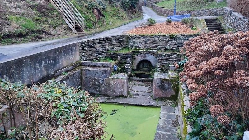 fontaine de Saint Kirec - Locquirec