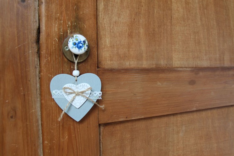 Les Prés du Lilot - Chambre d'hôtes à Haillot- porte