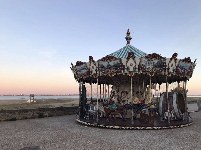 CARROUSEL DE LA PROMENADE PADIOLEAU