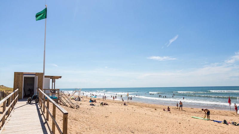 Poste de secours Plage des Granges