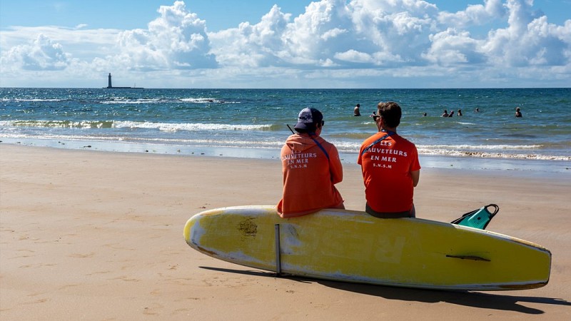 Poste de secours Plage de la Paracou
