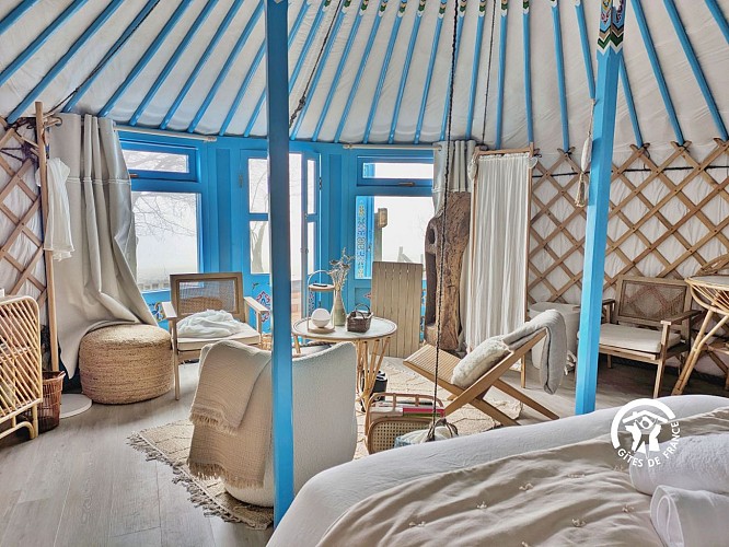 RÊVER AILLEURS, 4 INSOLITES, 12 PERS