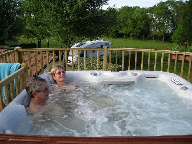 Jacuzzi camping