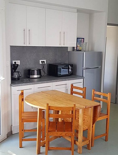 24 alojamientos en el camping "Le Lomagnol"