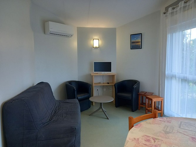 24 gîtes au camping "Le Lomagnol"