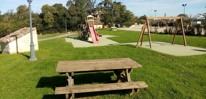 Aire de pique-nique - Castéra-Bouzet